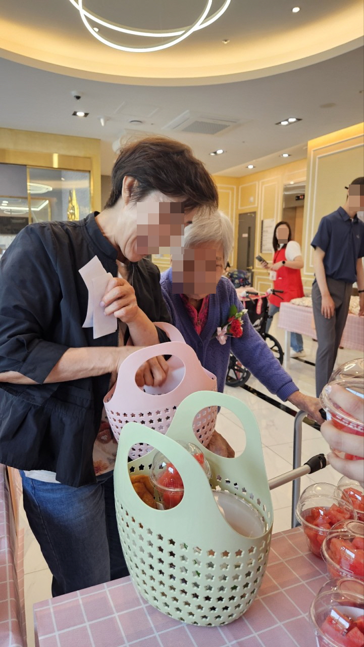 [꾸미기]노블레스아모르파티_사진_20250509_51.jpg